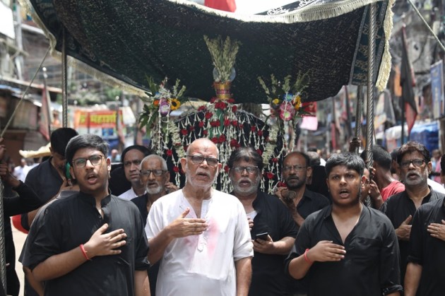 Stating that Muharram teaches not to compromise with injustice, West Bengal Chief Minister Mamata Banerjee on Wednesday urged the people to follow the path of peace and prosperity.