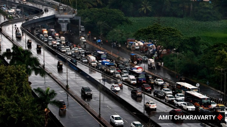 Mumbai News Live Updates: Mumbai rain, schools shut, traffic