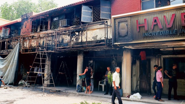 Late night panic at Pandara Road as famous Gulati restaurant catches