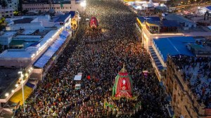 Crowds of devotees at the Jagannath Rath Yatra in Puri, Odisha. (Express)