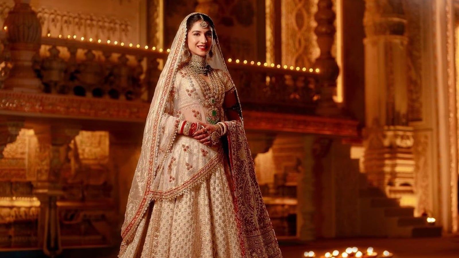 Abu jani sandeep khosla lehenga online best sale