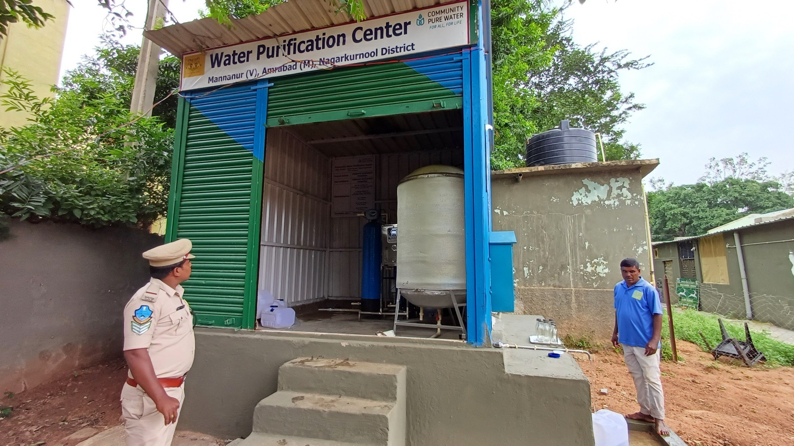 t the Mannanur checkpoint, as forest staff continue to search vehicles for all possible plastic waste that may end up littering the forest, the passengers are told about a reverse osmosis plant set up by the department where they could fill potable water in bigger water bottles. (Express Photo by Rahul Pisharody)