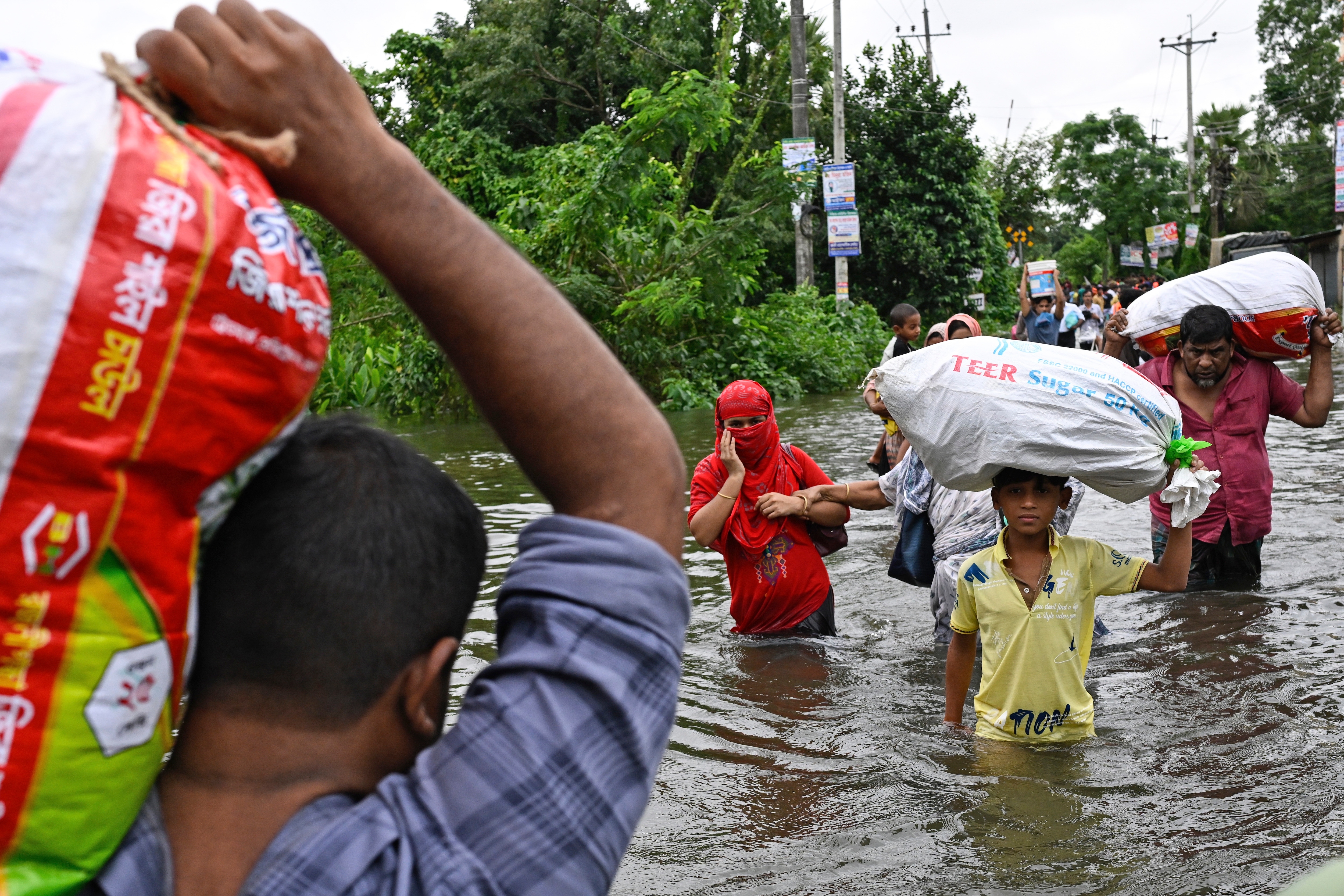 Bangladesh garment industry faces crisis amid political unrest and floods 