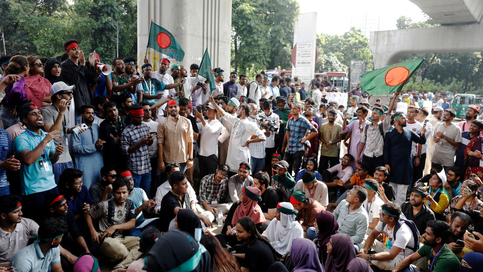 Bangladesh Chief Justice Obaidul Hasan resigns following fresh student  protests | World News - The Indian Express