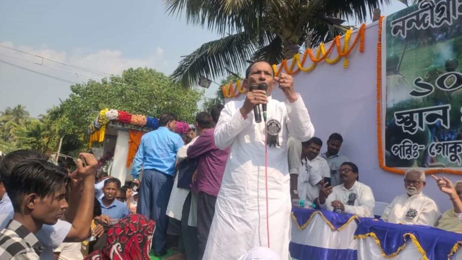 Will beat you up with a stick,' Bengal Jail Minister Akhil Giri threatens  woman forest officer during anti-encroachment drive | Kolkata News - The  Indian Express