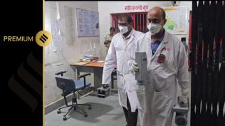 Experts from FSL teams at Kuchaikote Police Station in Gopalganj, Bihar. (Photo Credit: Govind Kumar/Express)