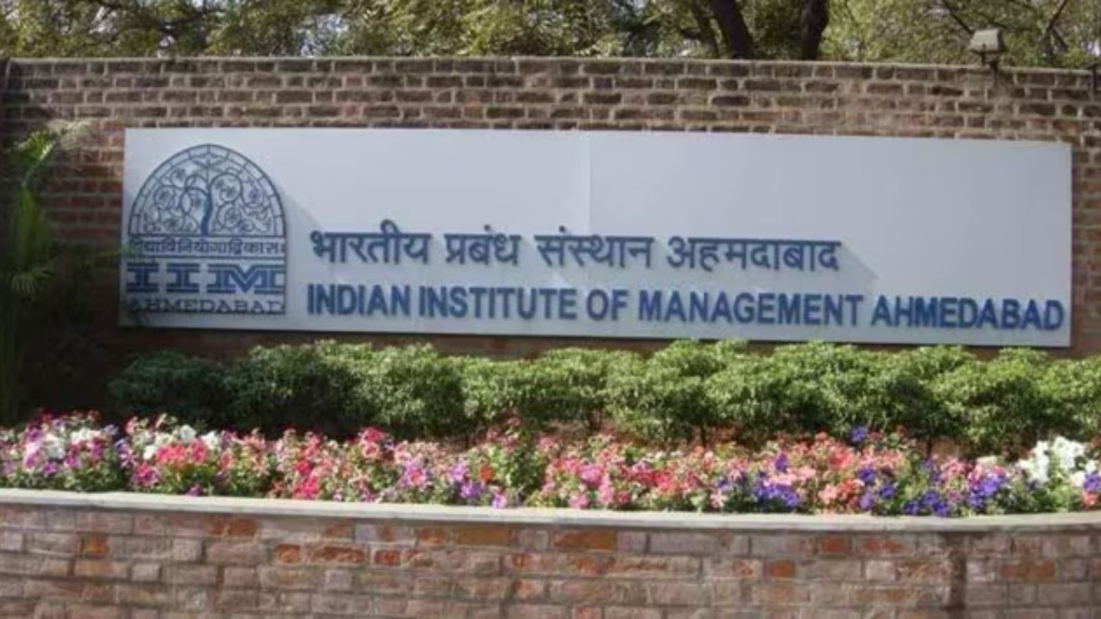 ISB, IIM Ahmedabad among best global institutes featured on LinkedIn’s top MBA list ISB, IIM Ahmedabad among best global institutes featured on LinkedIn’s top MBA list