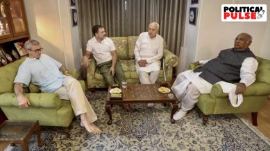 NC-congress deal, jammu and Kashmir assembly elections, J&K polls, National Conference, Kashmir valley, NC Congress seat share, NC Congress seat negotiations, Farooq Abdullah, J&K polls nomination deadlinek, political pulse, Indian express, current affairs,