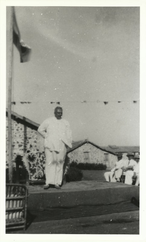 Jam Saheb Digvijaysinhji visiting Balachadi Camp (Tadeusz Dobrostanski)