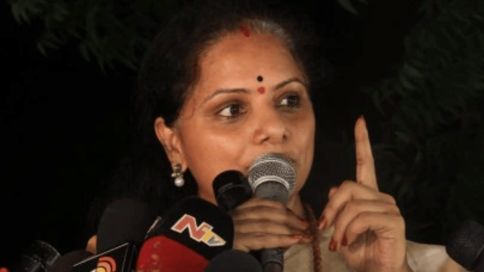 Kavitha Rathi BRS cracks widen: Kavitha says efforts on to merge party with BJP ...