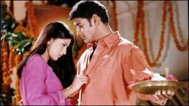 Mahesh Babu and Sonali Bendre from Murari