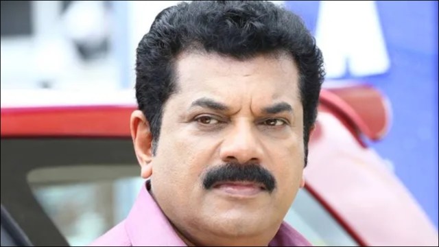 Mukesh alleges blackmail by Minu Muneer