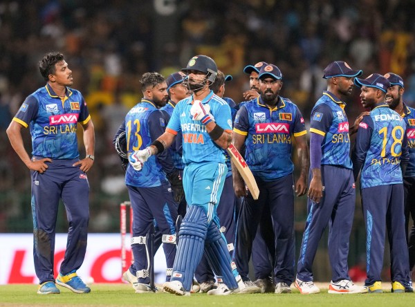 IND vs SL: Virat Kohli dismissed in 3rd ODI in Colombo