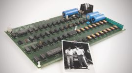 The Apple-1 computer, one of the first personal computers without end user assembly.