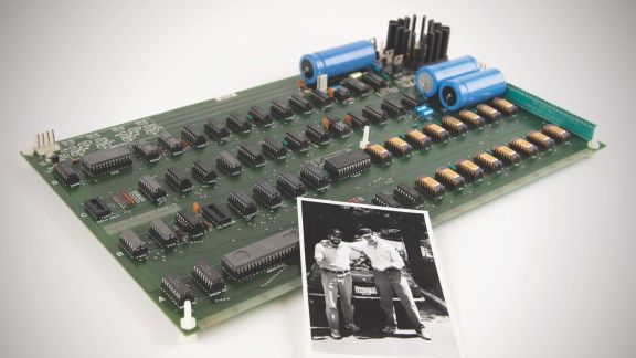 The Apple-1 computer, one of the first personal computers without end user assembly.