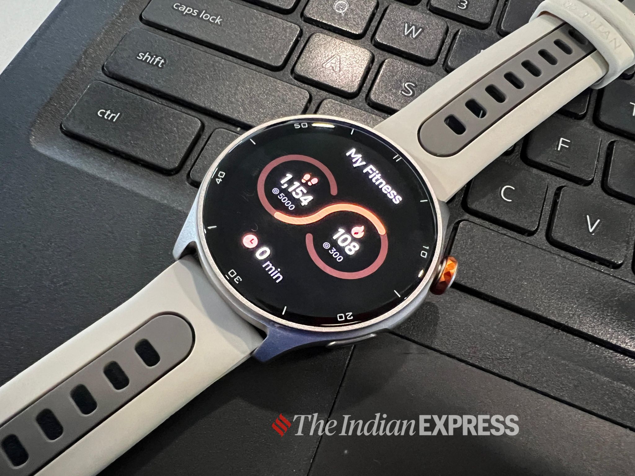 The lift to wake feature on the Titan Celestor can be a little buggy at times.