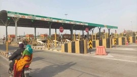 Geeta said that on April 28, 2024, while traveling with her family to Kasauli (Himachal Pradesh), she was not charged any toll. However, on her return journey to Chandigarh, she was stopped at the Chandimandir Toll Plaza