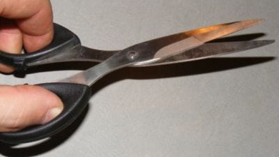 US school stabbing with scissors