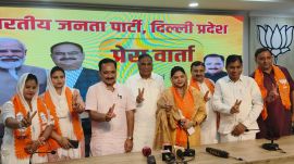 AAP councillors join BJP