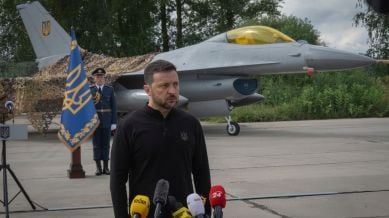 Zelenskyy Ukraine fighter jets