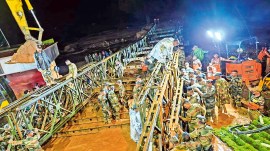 Wayanad landslide, Wayanad landslide survivors, Wayanad landslide dead, Wayanad landslide rescued, kerala landslide, Kerala top news, Kerala latest news, Kerala news