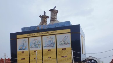 shivaji statue