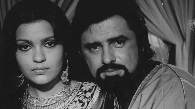 Zeenat Aman and Sanjay Khan were rumoured to be dating each other