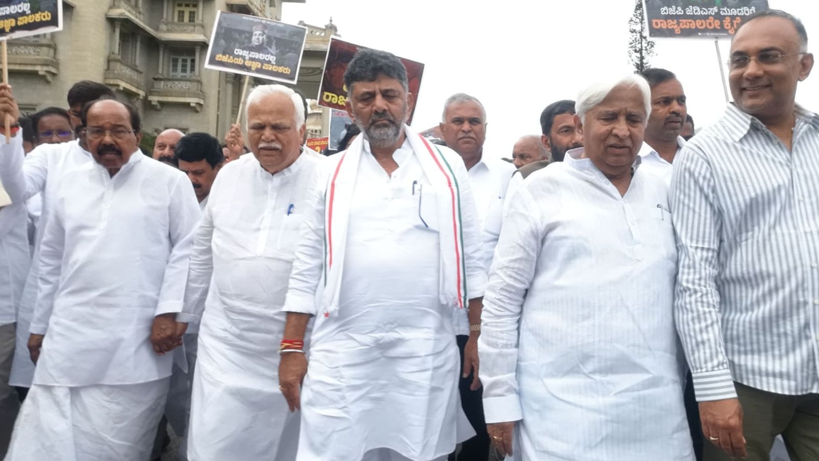 Congress stages ‘Raj Bhavan Chalo’ against alleged misuse of Karnataka Guv’s office