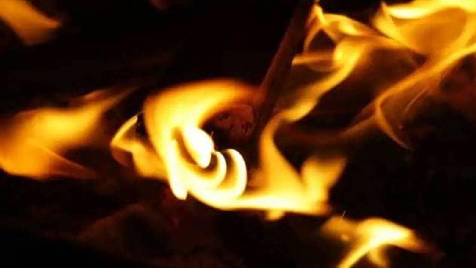 Noche de fuego. Noche de fuego