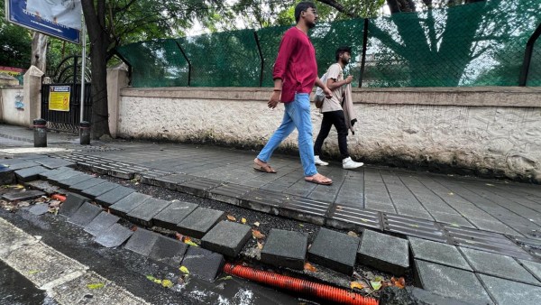 Pune footpaths