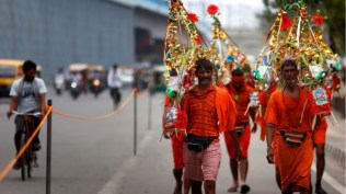 Gurgaon roads, Gurgaon, Kanwar Yatra, Kanwar Yatra Sanitation, Kanwar Yatra safety concerns, women pilgrims Kanwar Yatra, delhi news, India news, Indian express, Indian express India news, Indian express India