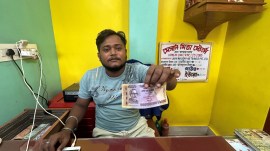 Mujib, Mujib statues, money exchangers, Indo-Bangla border, Indo-Bangladesh border, Petrapole, Petrapole land port, Kolkata news, WEst Bengal news, India news, Indian express, Indian express India news, Indian express India