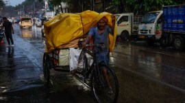 kolkata rain, heavy rain today, indian express