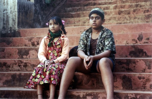 Shweta Basu Prasad and Aalaap Majgavkar in Makdee