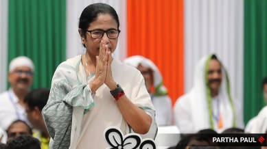 Mamata Banerjee also appealed to the doctor to resume their jobs. (Express file photo by Partha Paul)