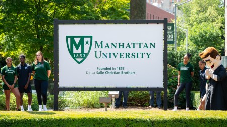 The change of name is done in order to better recognise its more than 100 majors, minors, graduate programmes, and advanced certificates and degrees