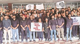 Kolkata junior doctor’s rape and murder, Kolkata murder rape, Kolkata OPD hit, resident doctors join protest, Medical services hit, resident doctors nationwide protests, joint withdrawal of non-emergency services, Kolkata rape and murder, RG Kar Medical College, West Bengal, Indian express news