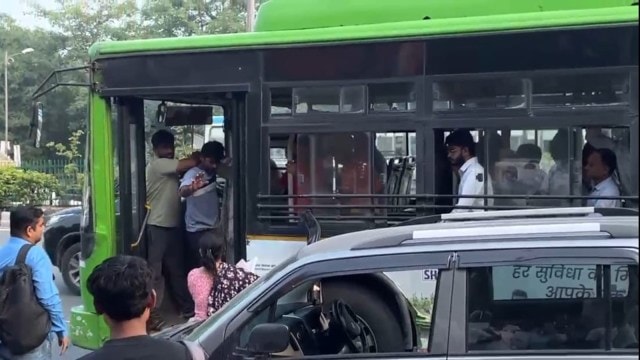 Bus operator  ‘assaulted’ astatine  Safdarjung Enclave