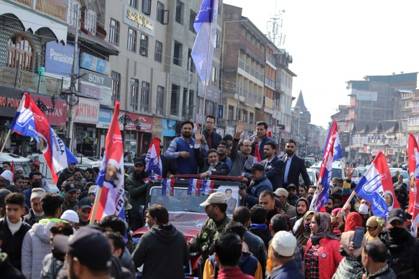 apni party