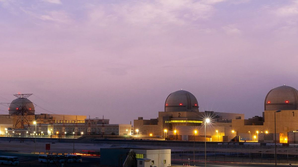 Oil-rich UAE completes Arab world's first nuclear plant | World News - The  Indian Express