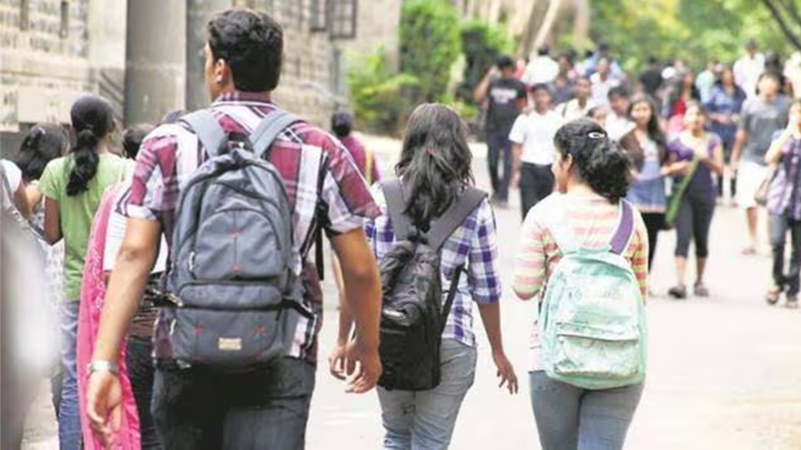 Engineering admissions drop: Rise in vacant seats amid popularity of  new-age tech courses