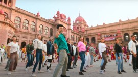 Game Changer song Raa Macha Macha: The track is filled with vibrant beats and high energy, designed to maintain excitement for the film until the promotional activities kick off.