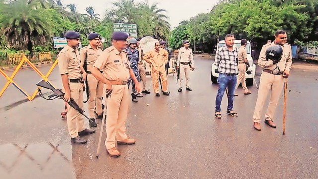 Gujarat demolition, Gujarat demolition drive, Gujarat encroachment, somnath temple, Gujarat govt land, religious structures, houses razed, Gujarat police, Gujarat law and order, Indian express news
