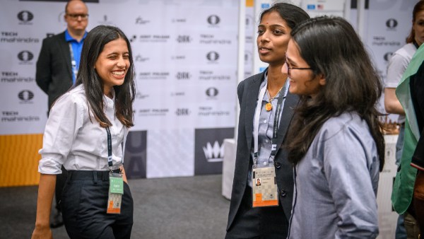 The Indian women's team beat Jamaica 3.5-0.5 with Vaishali (centre), Divya Deshmukh (left) and Tania Sachdev (not in photo) claiming wins. Meanwhile, Vantika Agarwal was held to a draw. (PHOTO: FIDE / Michal Walusza)