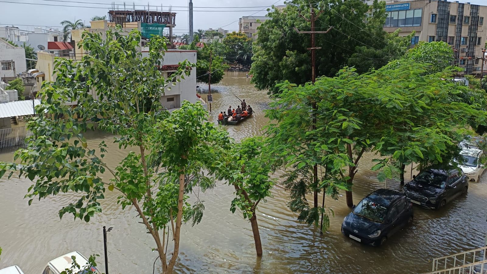 IMD issues heavy rainfall alert for Gujarat and Rajasthan; Check the ...