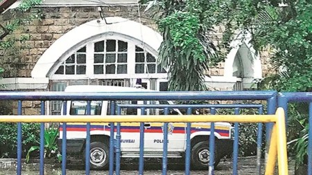 molestation case, Mumbai police, Malabar Hill resident booked, Mumbai police news, octogenarian, Indian express news