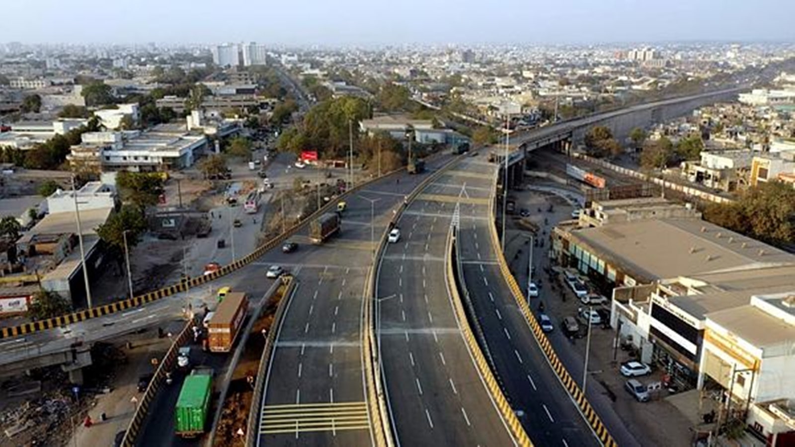 Centre revises National Highway rules: Free travel up to 20 km for satellite  system-equipped vehicles | Business News - The Indian Express