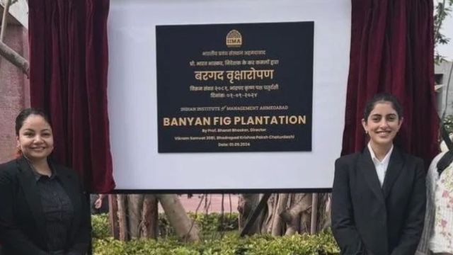 This news has left people wondering if Navya Nanda is actually as qualified as the IIM Ahmedabad professor has claimed.