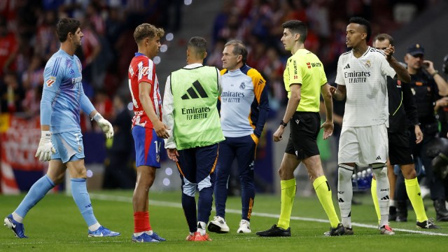 Real Madrid vs Atletico Madrid derby crowd troubles