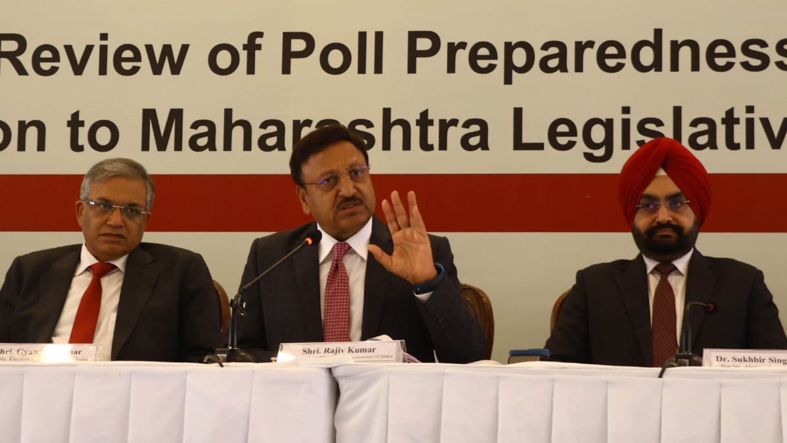 ECI Insists on Official Transfers Ahead of Maharashtra Polls